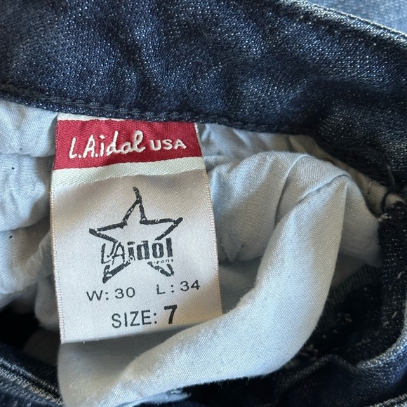 LA Idol Jeans Size 7 Blue Bootcut Bling Low Rise Whiskered Denim Pants 26” W - Picture 7 of 7